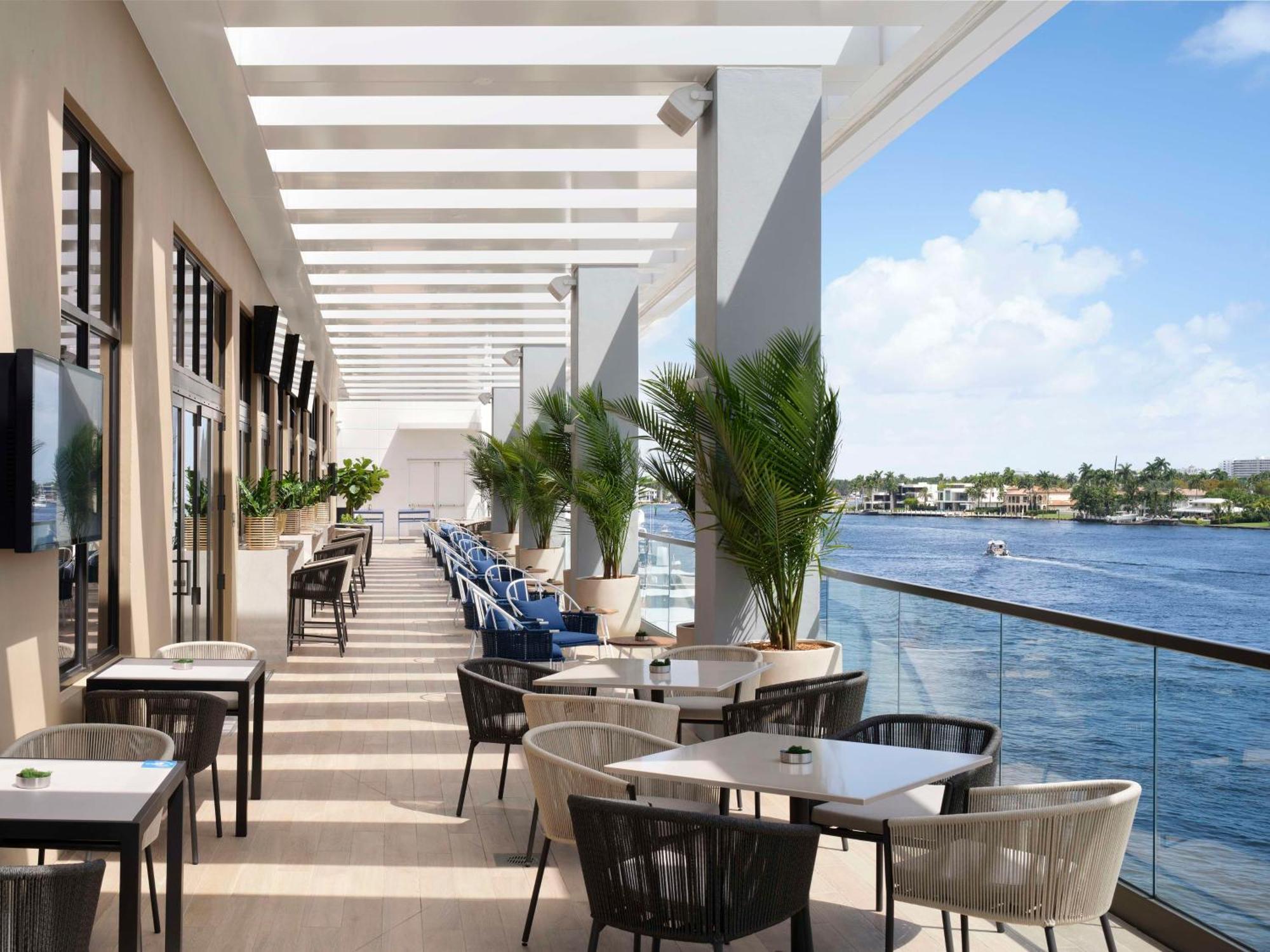 Hilton Lauderdale Marina Resort 4*